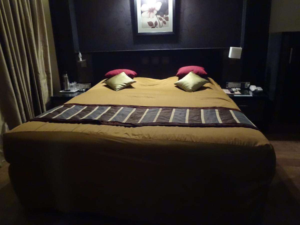 Hotel Sampoorna Mumbai Eksteriør bilde